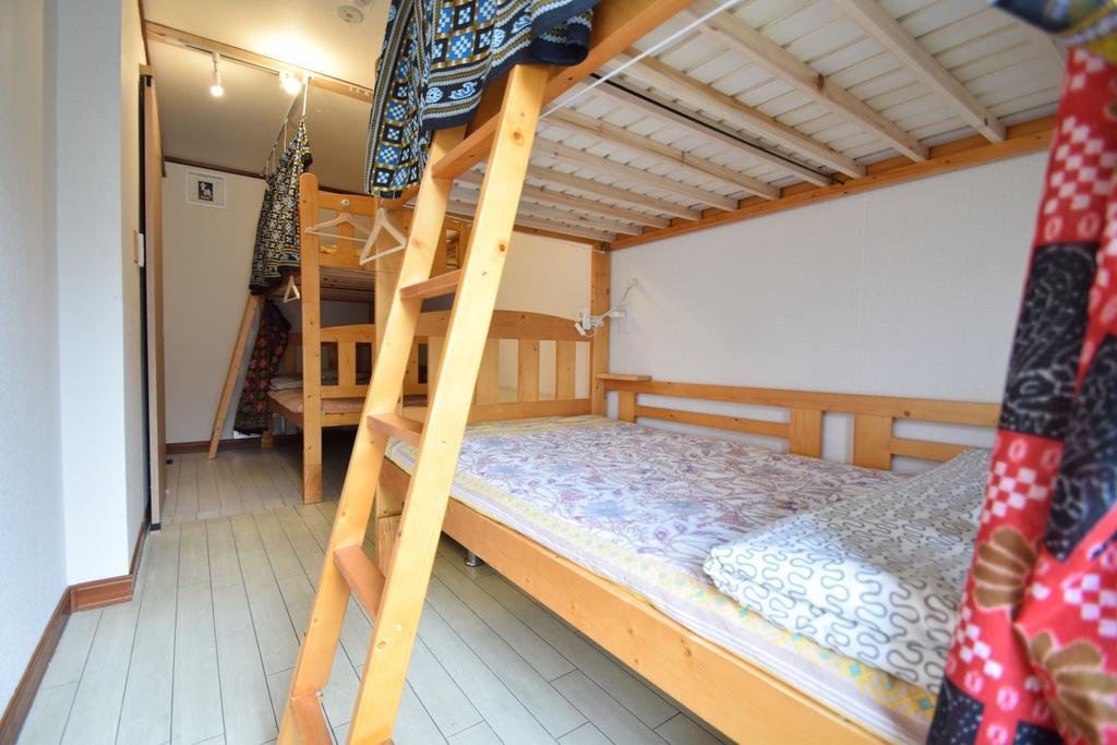 Santana Guest House Osaka Exterior foto