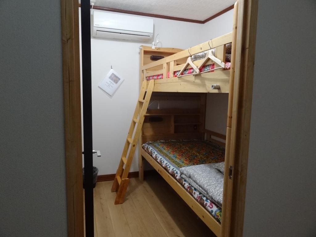 Santana Guest House Osaka Exterior foto